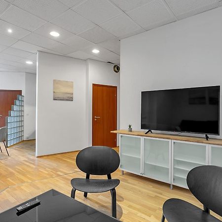 Bright Apartment In The Heart Of The City! Reykjavik Extérieur photo