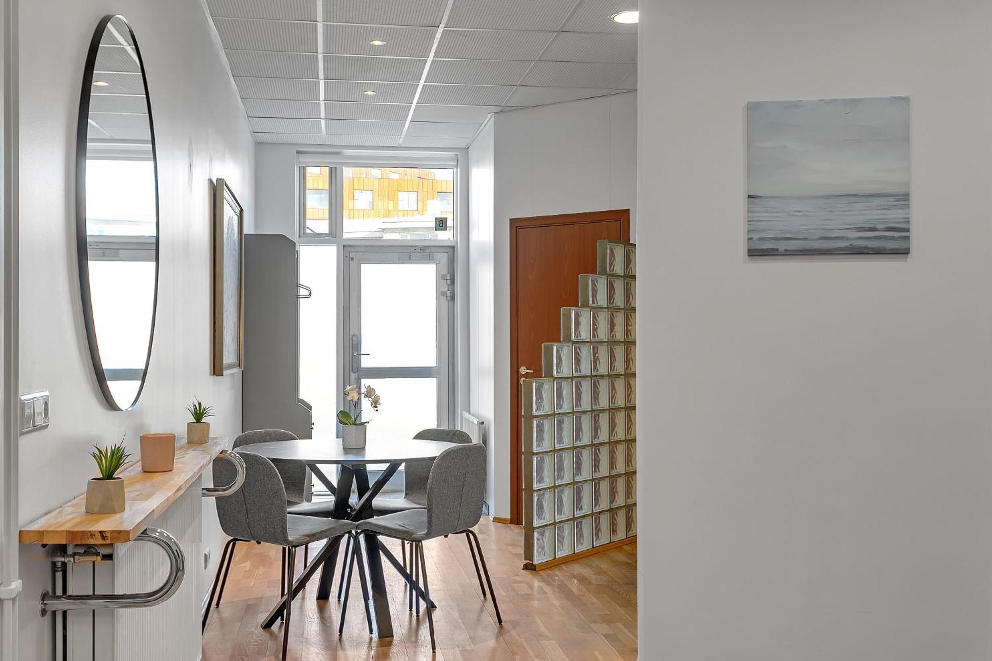 Bright Apartment In The Heart Of The City! Reykjavik Extérieur photo